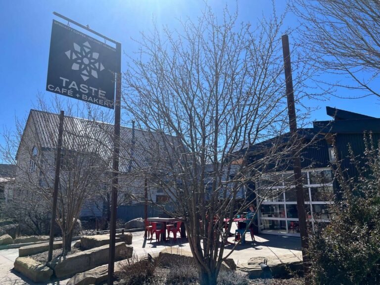 Taste HiFi Cafe